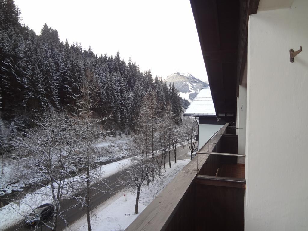 Alpenappartement Bartl Saalbach Exterior foto